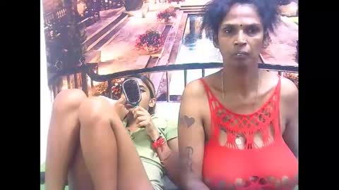 Snapshot of indiansexyslender4u2luv chatting on March 5, 9:05 am indiansexyslender4u2luv online show from March 5, 9:05 am
