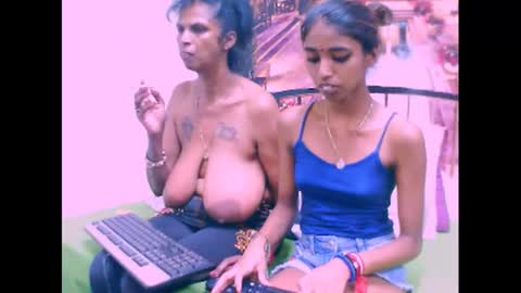Snapshot of indiansexyslender4u2luv chatting on February 22, 12:18 pm indiansexyslender4u2luv online show from February 22, 12:18 pm