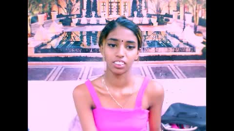 Snapshot of indiansexyslender4u2luv chatting on February 9, 9:05 am indiansexyslender4u2luv online show from February 9, 9:05 am