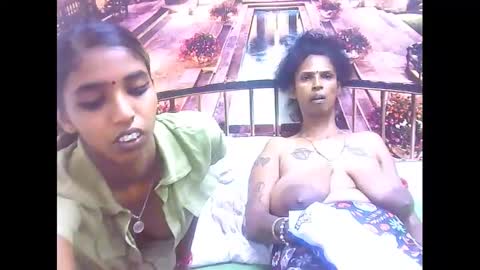 Snapshot of indiansexyslender4u2luv chatting on March 5, 12:11 pm indiansexyslender4u2luv online show from March 5, 12:11 pm