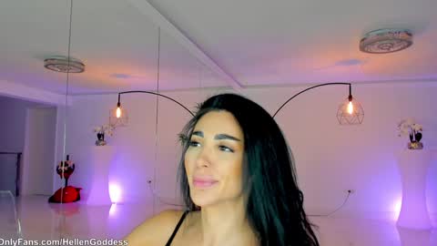 Snapshot of indiansweety chatting on December 10, 11:54 am Hellen online show from December 10, 11:54 am