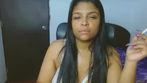 Aleja vallejo online show from December 5, 7:00 pm