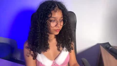 Snapshot of indicasatan chatting on February 2, 11:53 pm Indicasatan online show from February 2, 11:53 pm