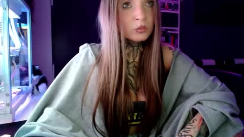 InesDesire online show from February 23, 11:22 am