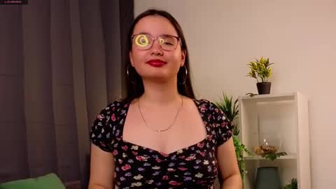 Mia online show from September 18, 2:15 am