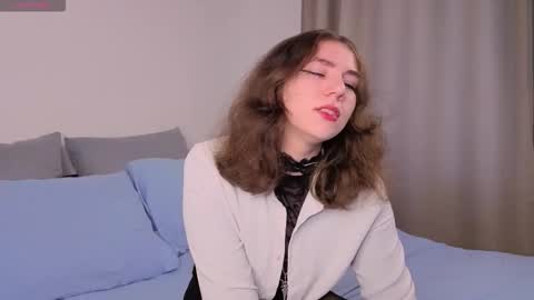 Snapshot of ireneharris chatting on September 18, 9:02 am Maxin online show from September 18, 9:02 am