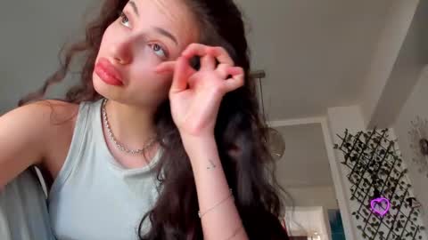 Snapshot of irenevon chatting on February 22, 2:41 pm Ir s room online show from February 22, 2:41 pm