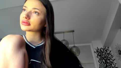 Snapshot of irenevon chatting on March 12, 5:35 am Ir s room online show from March 12, 5:35 am