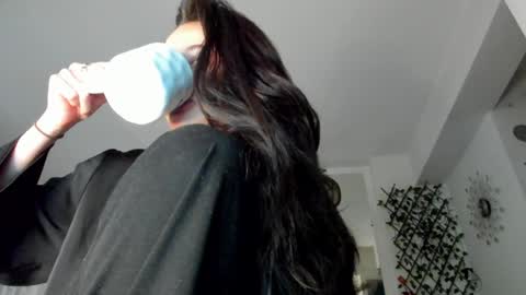 Snapshot of irenevon chatting on January 17, 4:49 am Ir s room online show from January 17, 4:49 am