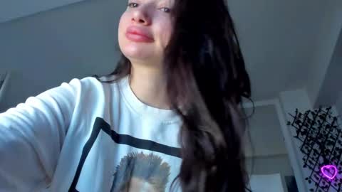 Snapshot of irenevon chatting on March 3, 6:26 am Ir s room online show from March 3, 6:26 am
