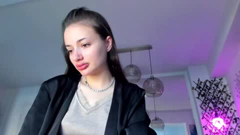 Snapshot of irenevon chatting on March 7, 5:29 am Ir s room online show from March 7, 5:29 am