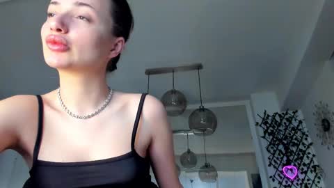 Snapshot of irenevon chatting on March 6, 3:45 pm Ir s room online show from March 6, 3:45 pm