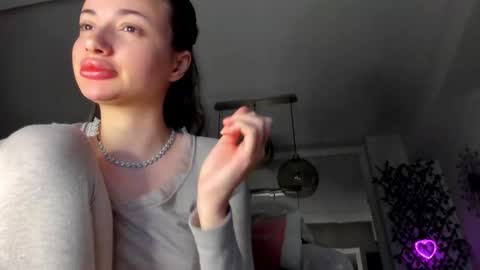 Snapshot of irenevon chatting on February 12, 3:49 pm Ir s room online show from February 12, 3:49 pm