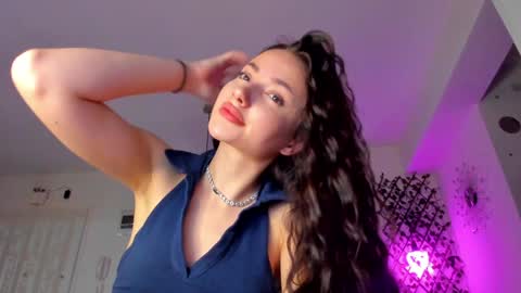Snapshot of irenevon chatting on January 30, 3:29 pm Ir s room online show from January 30, 3:29 pm