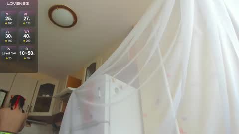 Snapshot of iris_crispy chatting on March 12, 10:05 am Iris online show from March 12, 10:05 am