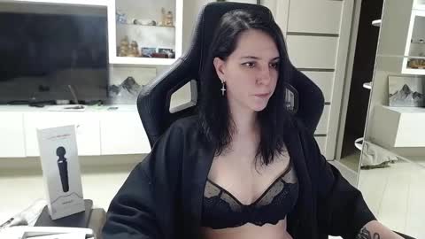 Snapshot of irwi_tomboy chatting on January 12, 9:19 am Irwi Tomboy online show from January 12, 9:19 am