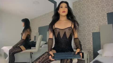 Snapshot of isa_little_star chatting on September 14, 3:31 am Isa online show from September 14, 3:31 am