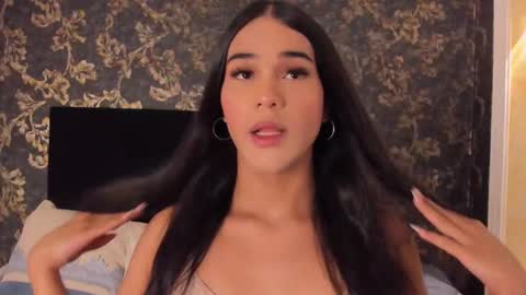 Snapshot of isa_little_star chatting on March 11, 1:56 pm Isa online show from March 11, 1:56 pm