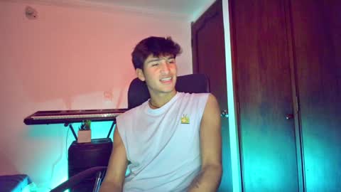 Snapshot of isaac__efx chatting on January 3, 4:33 am isaac online show from January 3, 4:33 am