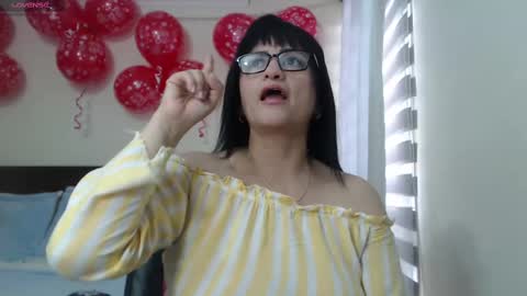 Isabeel Sofia online show from February 11, 8:42 pm