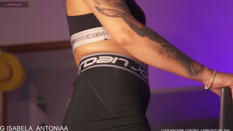 Snapshot of isabela_antonia_ chatting on January 21, 7:15 am online show from January 21, 7:15 am