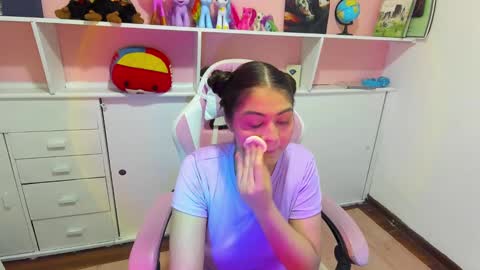  isabela online show from December 6, 4:19 am