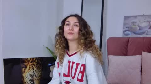 Snapshot of isabelasasha chatting on February 26, 7:12 am Isa online show from February 26, 7:12 am