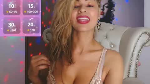 Snapshot of isabelhot1 chatting on September 16, 5:27 pm Isabel online show from September 16, 5:27 pm