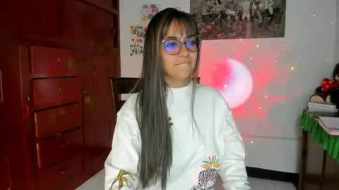 Snapshot of isabella22_1 chatting on February 11, 11:53 am Isabella22 1 online show from February 11, 11:53 am