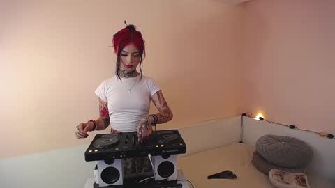    online show from December 20, 3:14 am