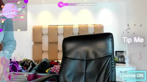 Snapshot of isabellaajoness chatting on February 26, 12:05 pm Isabella Everyday From 0530 to 1430 Col Time online show from February 26, 12:05 pm