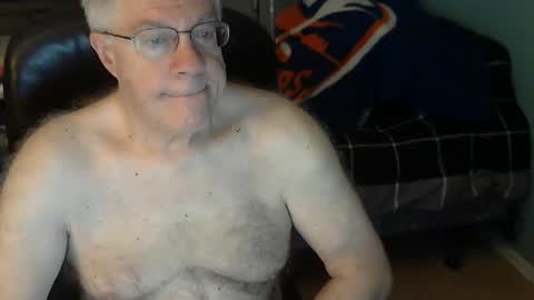 islesman22 online show from December 27, 11:17 am