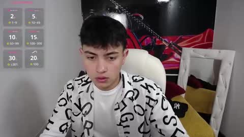 ithan__ online show from September 14, 2:07 pm