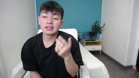 ithan__ online show from September 21, 1:48 pm