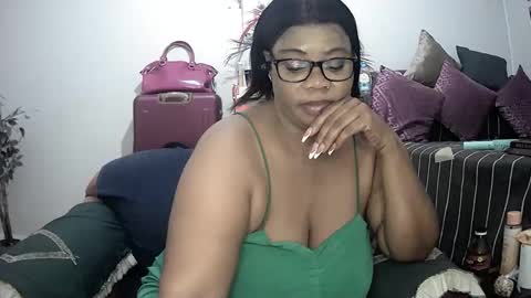 itumeleng74 online show from February 5, 7:31 pm