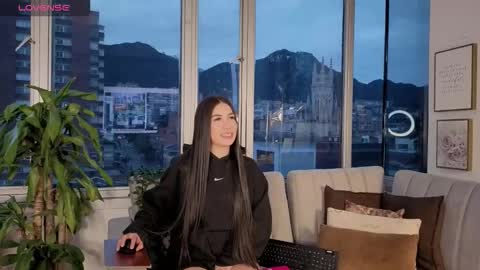 Snapshot of ivanna_west chatting on September 18, 10:52 am Ivanna West online show from September 18, 10:52 am