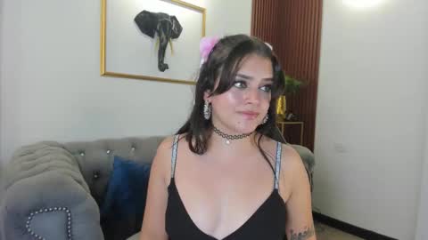 Ivone online show from September 15, 3:46 pm