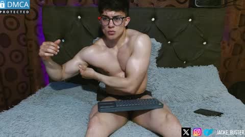 Snapshot of jacke_buster chatting on January 2, 1:06 am Jacke online show from January 2, 1:06 am