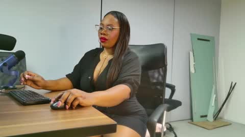 Jacky Norriss online show from February 25, 12:05 pm