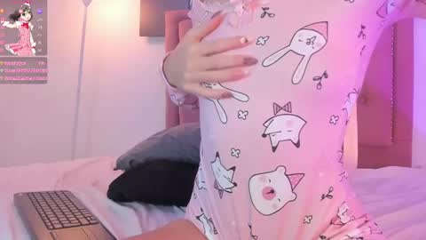 Snapshot of jade__20 chatting on February 6, 12:11 am Jade online show from February 6, 12:11 am