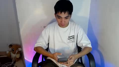 Snapshot of jade_kaizo chatting on December 4, 12:13 am Jade online show from December 4, 12:13 am