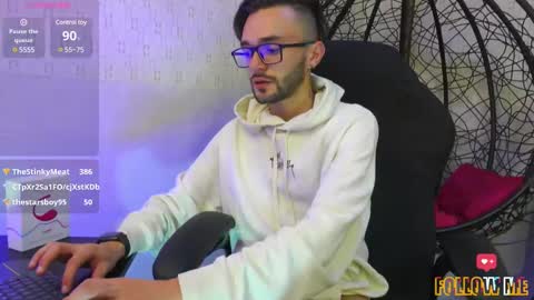 jakemagnus_ online show from February 12, 8:06 am