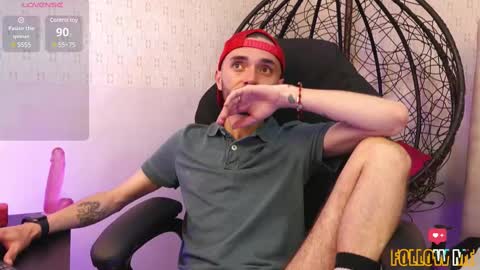 jakemagnus_ online show from February 10, 6:56 pm