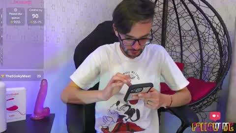 jakemagnus_ online show from February 12, 3:05 pm