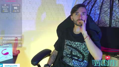 jakemagnus_ online show from February 14, 2:23 pm