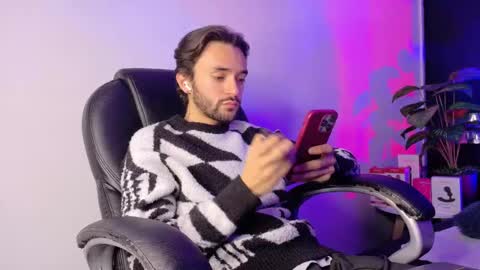 jakemagnus_ online show from September 18, 12:31 pm