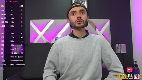 jakemagnus_ online show from February 3, 6:39 pm