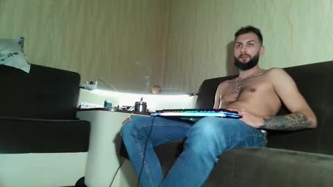 Snapshot of jamienoxus chatting on February 23, 2:25 pm Robbie online show from February 23, 2:25 pm
