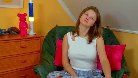 Snapshot of janerosen chatting on September 12, 6:15 am jane online show from September 12, 6:15 am