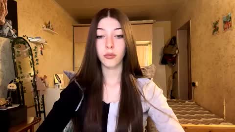 janntenpenny online show from September 20, 1:36 pm